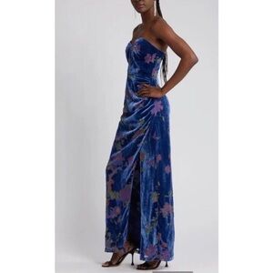 Lulus Exquisite Floral Velvet Burnout Strapless Gown Size M NWOT Maxi
